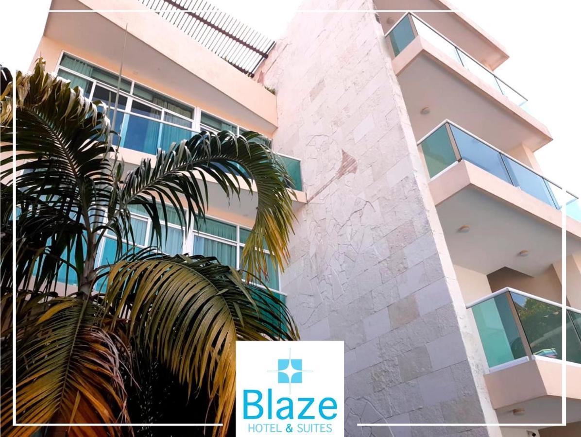 Blaze Hotel & Suites Puerto Vallarta Exterior foto