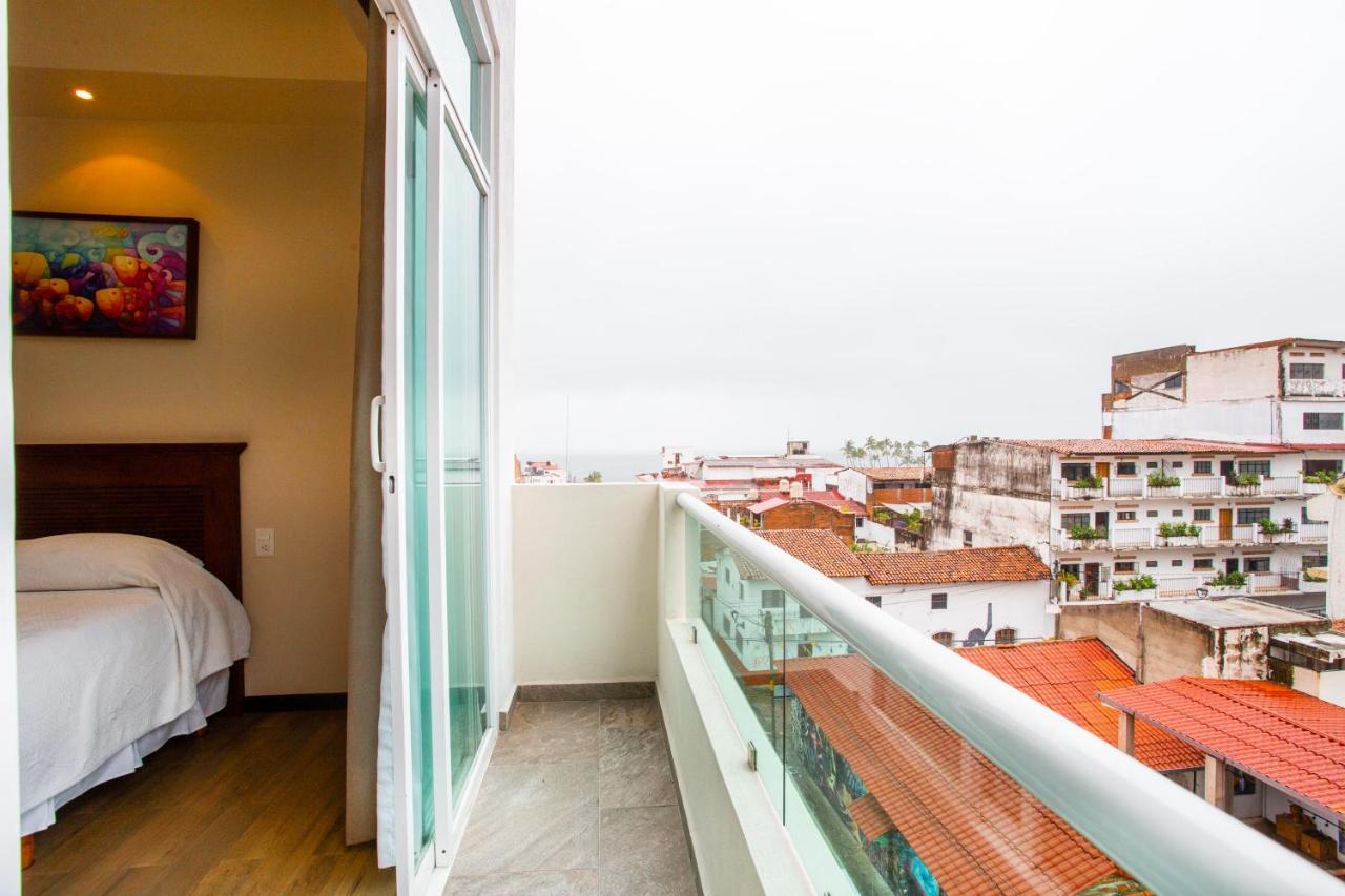Blaze Hotel & Suites Puerto Vallarta Exterior foto