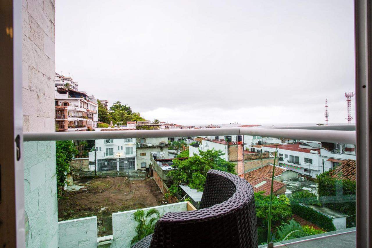 Blaze Hotel & Suites Puerto Vallarta Exterior foto