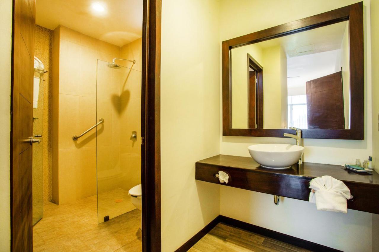 Blaze Hotel & Suites Puerto Vallarta Exterior foto
